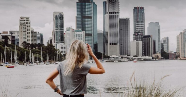 Short Walks in Brisbane: Exploring the City and its Natural Beauty